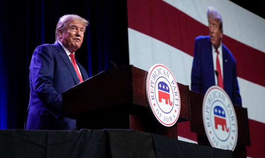 Trump y sus rivales republicanos en las primarias ignoran los nuevos cargos en contra del expresidente de EU