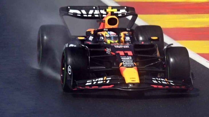 'Checo', sin puntos en el Sprint en Bélgica; abandonó tras un golpe con Hamilton