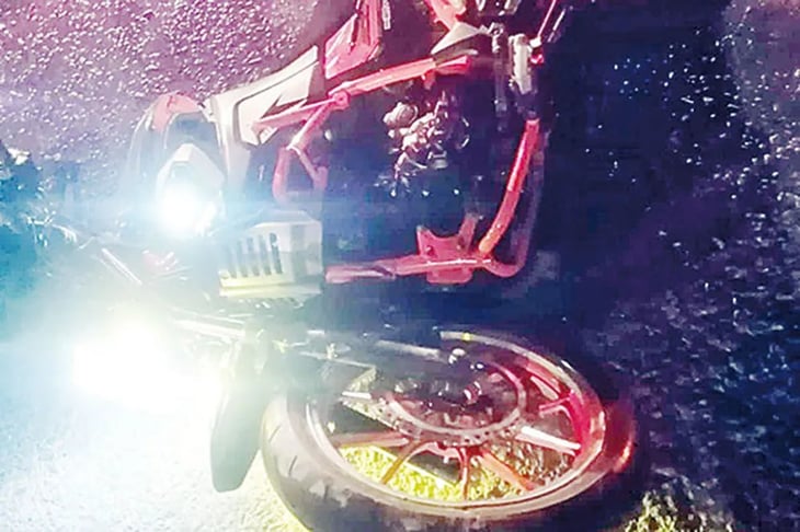 Muere motociclista tras terminar lesionado en choque