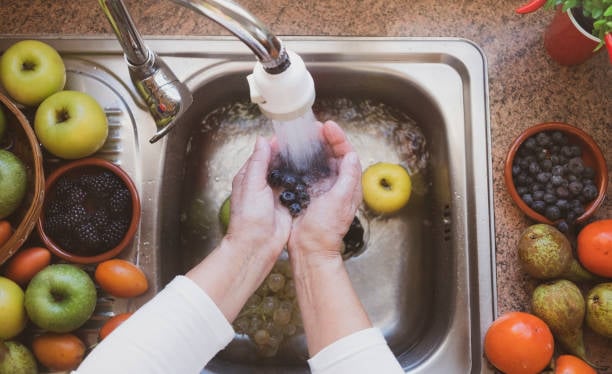 Cómo lavar frutas y verduras adecuadamente