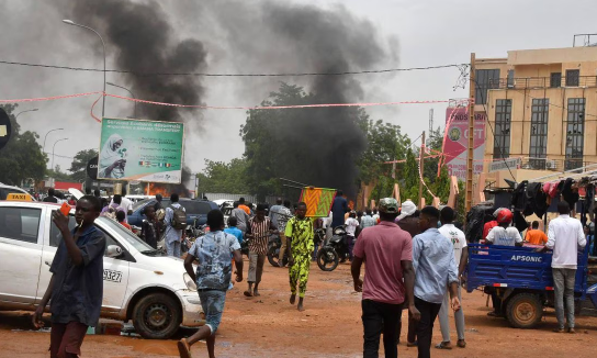 EU ordena la salida de personal no esencial de embajada en Níger