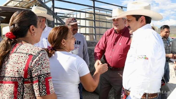 Alcalde de Saltillo beneficia a 2 mil 500 productores del área rural