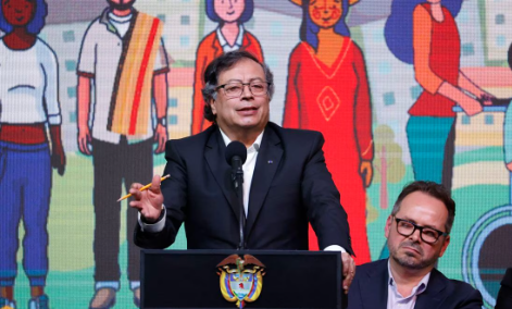 Presidente de Colombia desconocía sobre dinero de narco en su campaña, dice su hijo Nicolás Petro