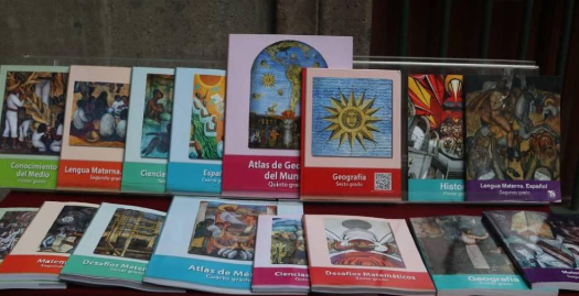 Docentes de Torreón afirman que las deficiencias de los nuevos libros de texto gratuito son evidentes