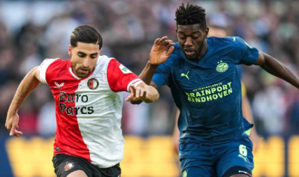 ¡El título se les escapó! Santi Giménez y Feyenoord perdieron ante el PSV en la Supercopa de Holanda