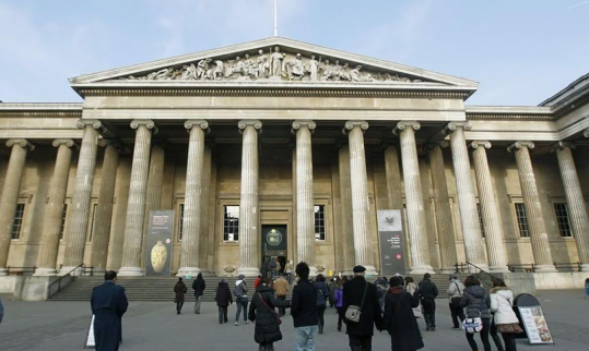 Pánico en Londres: un hombre fue apuñalado cerca del Museo Británico