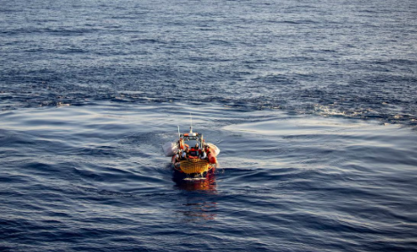 41 migrantes habrían muerto en naufragio frente a isla italiana de Lampedusa