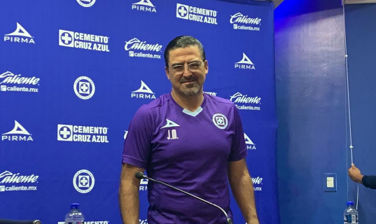 Joaquín Moreno, nuevo técnico de Cruz Azul, da primer mensaje: “Todos somos interinos, dependemos de resultados”