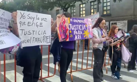 Piden justicia para Ariadna Fernanda y no impunidad al fiscal de Morelos frente a la SCJN y Palacio Nacional