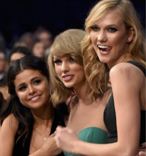 Karlie Kloss asiste a The Eras Tour y revive rumores sobre su amistad con Taylor Swift