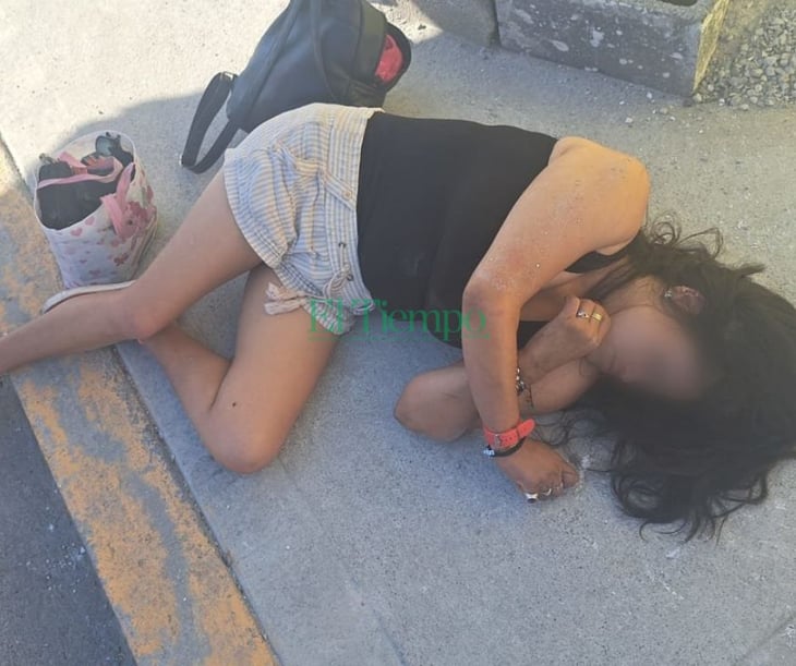 Mujer termina parranda dormida en calles de la Independencia
