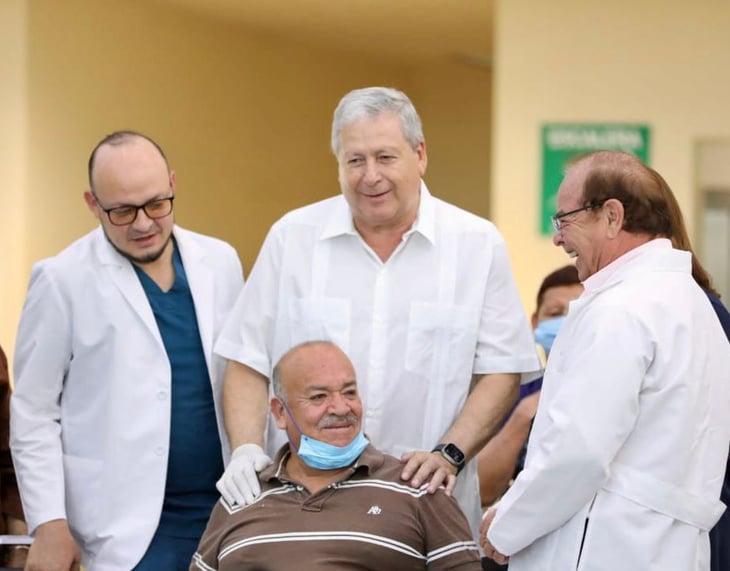 Alcalde José María Fraustro destaca los buenos resultados en cirugías de cataratas 