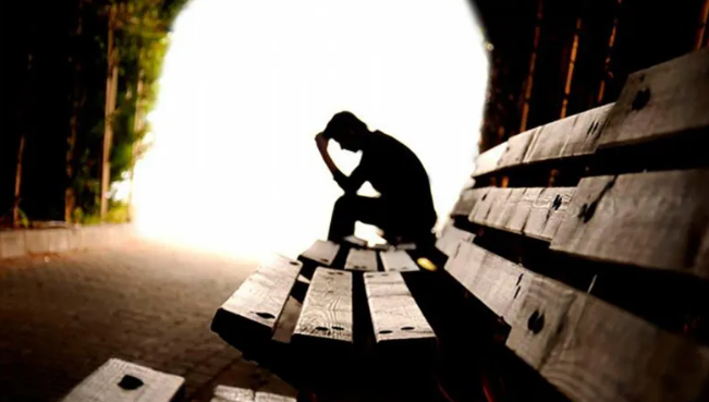 Depresión y ansiedad, factores de riesgo de suicidio