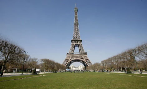 Torre Eiffel regresa a la normalidad tras falsa amenaza de bomba