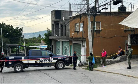 En Morelos hallan 4 cuerpos con 'tiro de gracia' además de bolsas con restos humanos