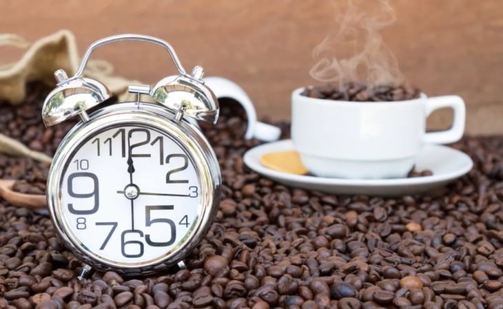 La mejor hora del día para tomar café, ¡no es al levantarse!