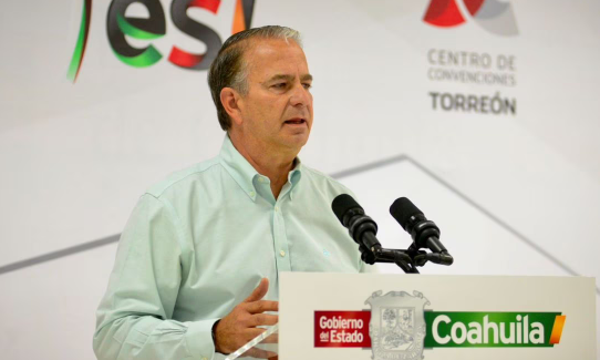 Coahuila buscará instrumentos jurídicos para evitar distribución de libros de texto