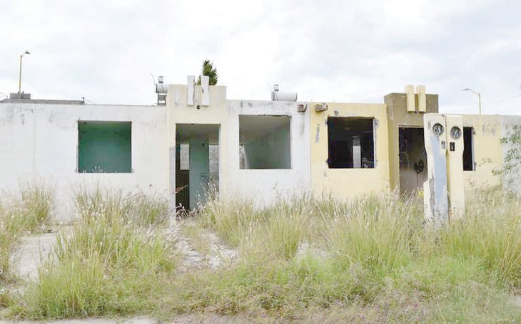 Constructoras tomarán casas abandonadas e Infonavit volverá  a ponerlas en venta 