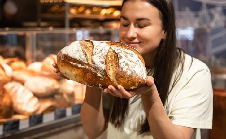 ¿Te gusta el pan? Esta es la cantidad que debes comer en una dieta saludable, según la OMS