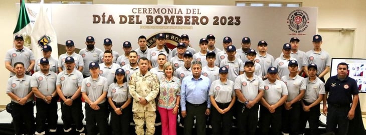 Norma Treviño reconoce el trabajo del Heroico Cuerpo de Bomberos 