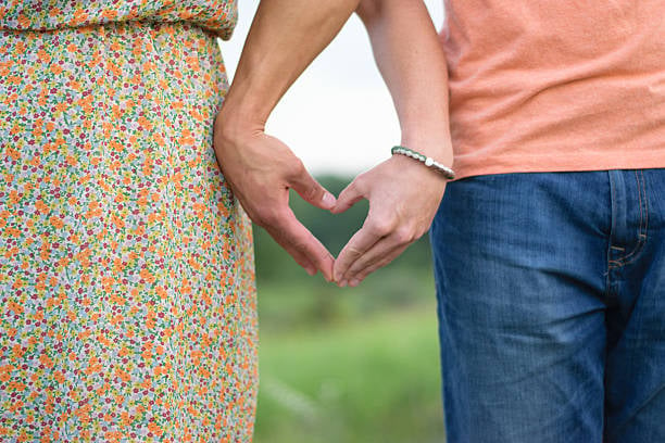 ¿Cuál es la diferencia entre el amor platónico y el amor romántico?