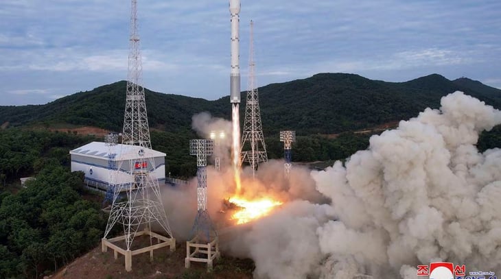 Norcorea anuncia que intentó poner un nuevo satélite espía en órbita, pero falló