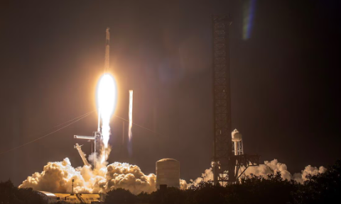 Misión tripulada Crew-7 de la NASA y SpaceX arribará el domingo a la EEI