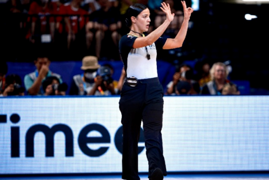 ¡Mexicana histórica! De Torreón, Coahuila, Blanca Burns, primera referee femenil en Copa Mundial de Basquetbol FIBA