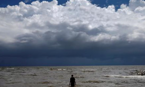 Florida pone en emergencia 33 condados cercanos al Golfo de México por posible tormenta