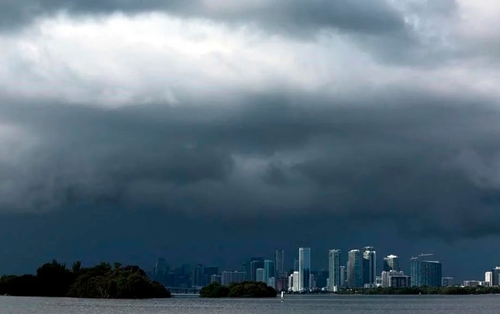 Florida en estado de emergencia, ante posible tormenta 