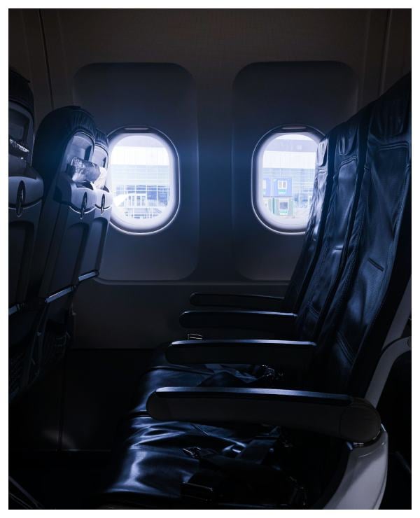 ¿Por qué debes enderezar tu asiento durante el despegue y el aterrizaje?