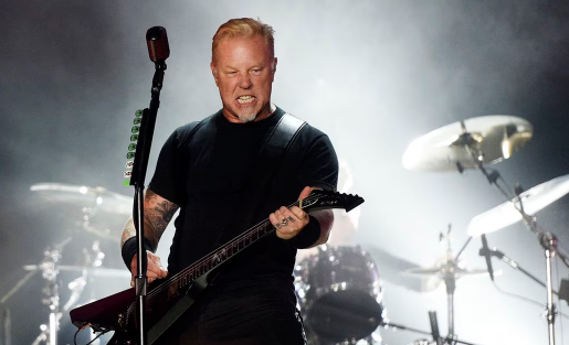 James Hetfield de Metallica pospone conciertos por prueba positiva de COVID-19