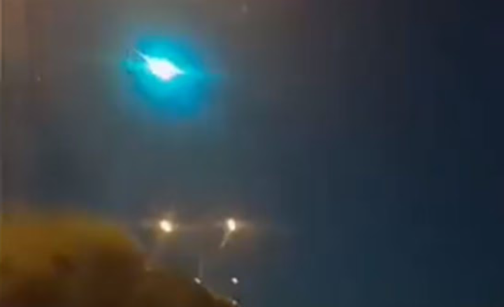 VIDEO: Meteorito sorpende a habitantes de Turquía tras iluminar el cielo nocturno