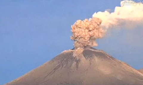 VIDEO: Así fue la explosión del Popocatépetl al amanecer de este lunes 4 de septiembre