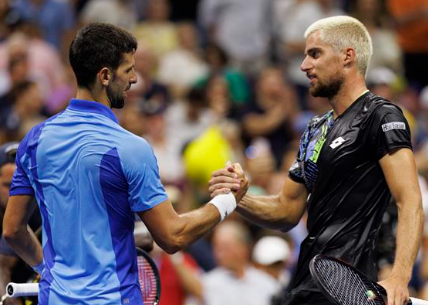 Novak Djokovic avanzó a los cuartos de final del US Open tras derrotar a Borna Gojo en sets corridos