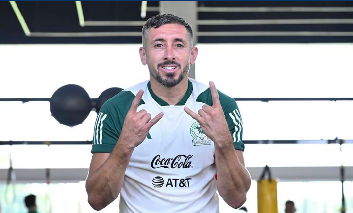 Héctor Herrera presume estar de vuelta con la Selección Mexicana y la afición lo revienta