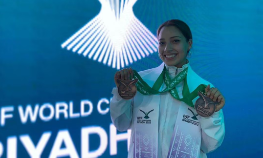 La mexicana Irene Borrego gana dos medallas de bronce en el Mundial de halterofilia