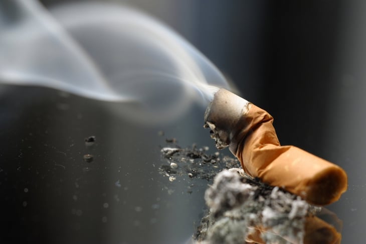 Fumar está asociado a un mayor riesgo de depresión y trastorno bipolar: tres teorías que lo explican