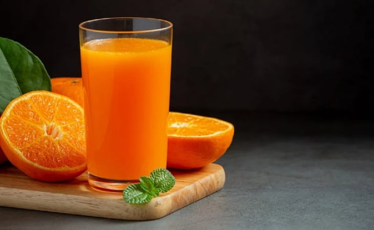 Parece saludable, pero beber jugo de naranja en exceso puede tener consecuencias negativas