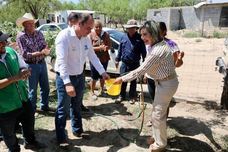 Ejido El Moral recibe beneficio de SIMAS de agua potable