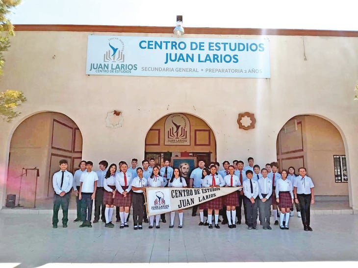 Colegio Juan Larios conmemoró aniversario luctuoso número 347 