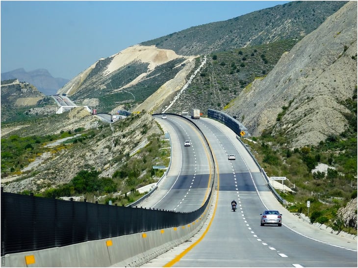 La carretera Saltillo-Monterrey registra un accidente por día