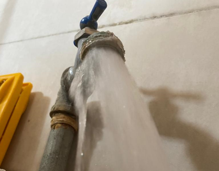 Simas aumenta el horario de suministro de agua potable a los usuarios