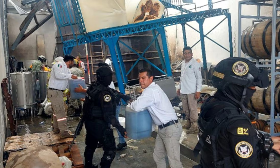Explosión en fábrica de alcohol deja 3 lesionados en Comitán, Chiapas
