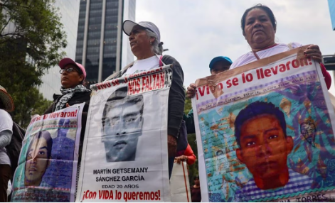 Caso Ayotzinapa: alistan próxima reunión de AMLO con padres de los 43 normalistas