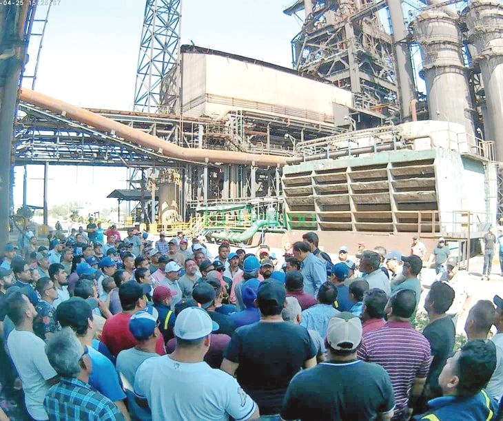 Leija: Aumenta éxodo de obreros de AHMSA, se van 3 mil de Monclova