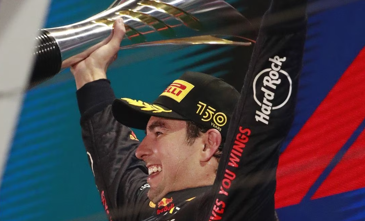 ¿Cómo le ha ido a Checo Pérez en el Gran Premio de Singapur?
