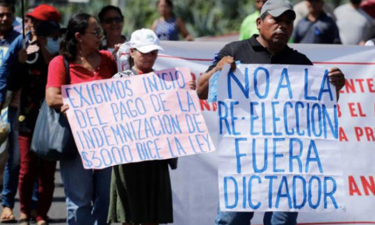 Miles de salvadoreños protestan contra reelección de Bukele y 'detenciones arbitrarias'