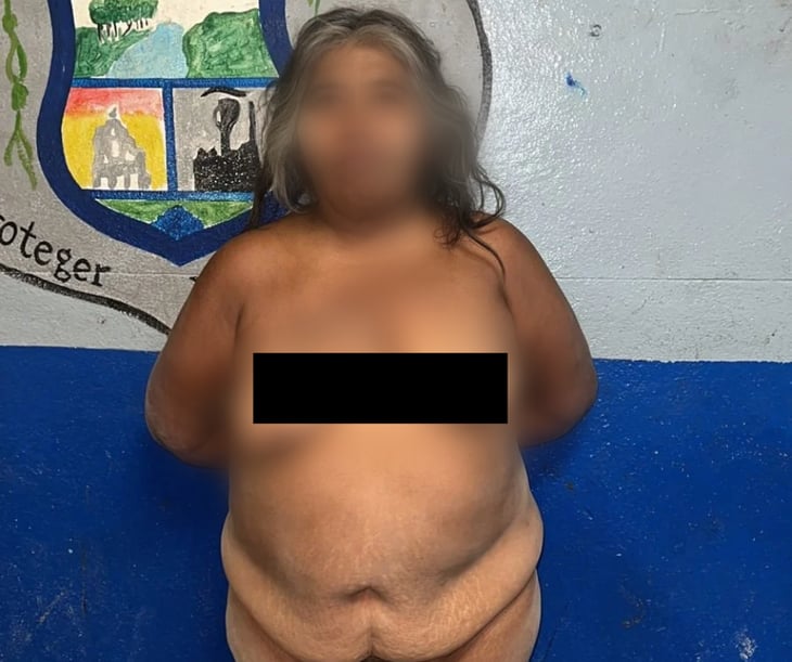 “La batichica” sale a combatir el mal desnuda en Monclova
