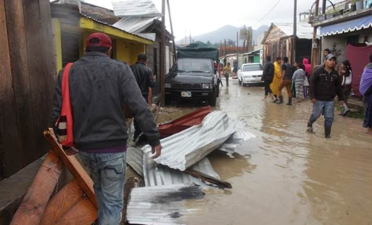 Tromba afecta viviendas en Chiapas; provocó crisis nerviosa en la población